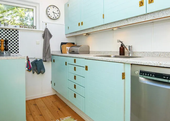 6 Person In Glesborg-by Traum